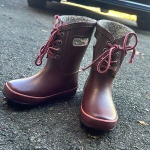 Toddler girls size 11 Bogs